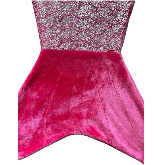 PixieCrush Mermaid Tail Blanket for girls Plush Comfy Fleece Snuggle Blanket - Picture 3 of 9